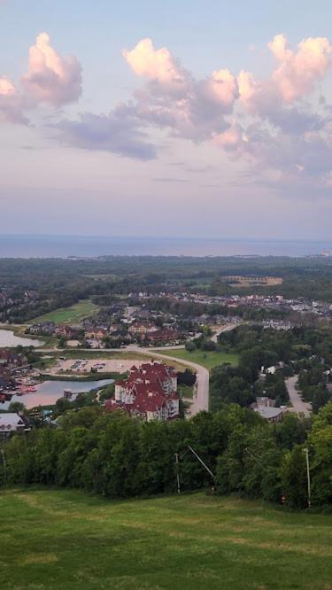 Hilton Grand Vacations Club Blue Mountain Canada Hotel Blue Mountains Exterior photo